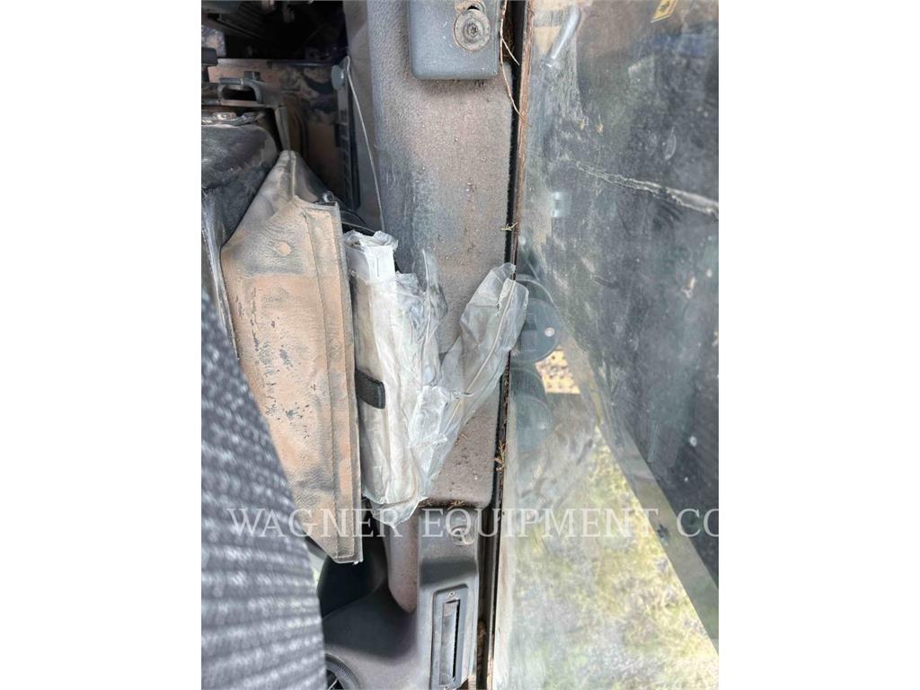 CAT 120M2AWD Väghyvlar