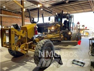 CAT 12M2 Väghyvlar