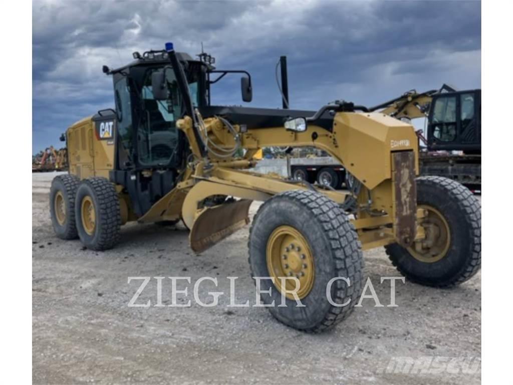 CAT 12M2 Väghyvlar