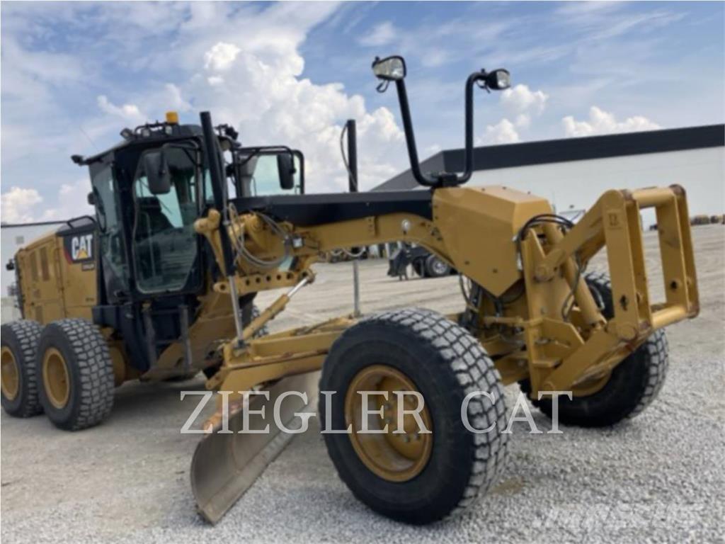CAT 12M2 Väghyvlar