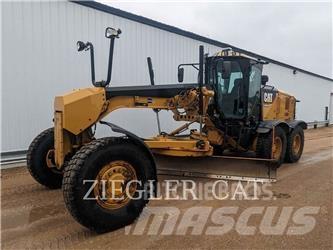 CAT 12M2AWD Väghyvlar