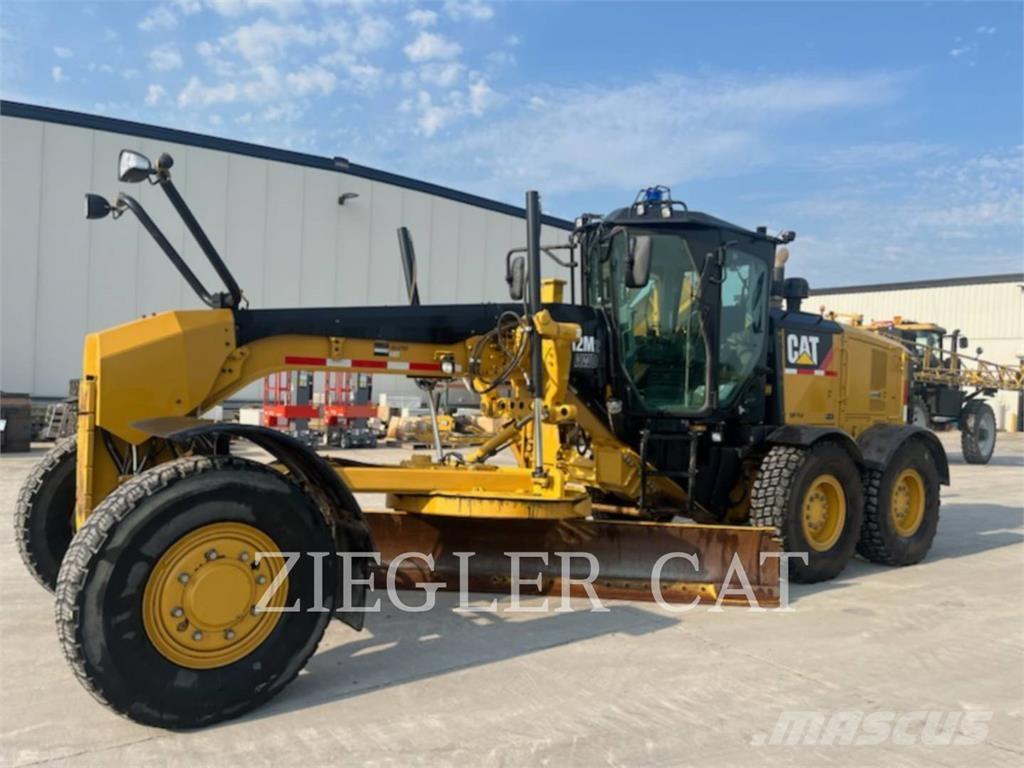CAT 12M2AWD Väghyvlar