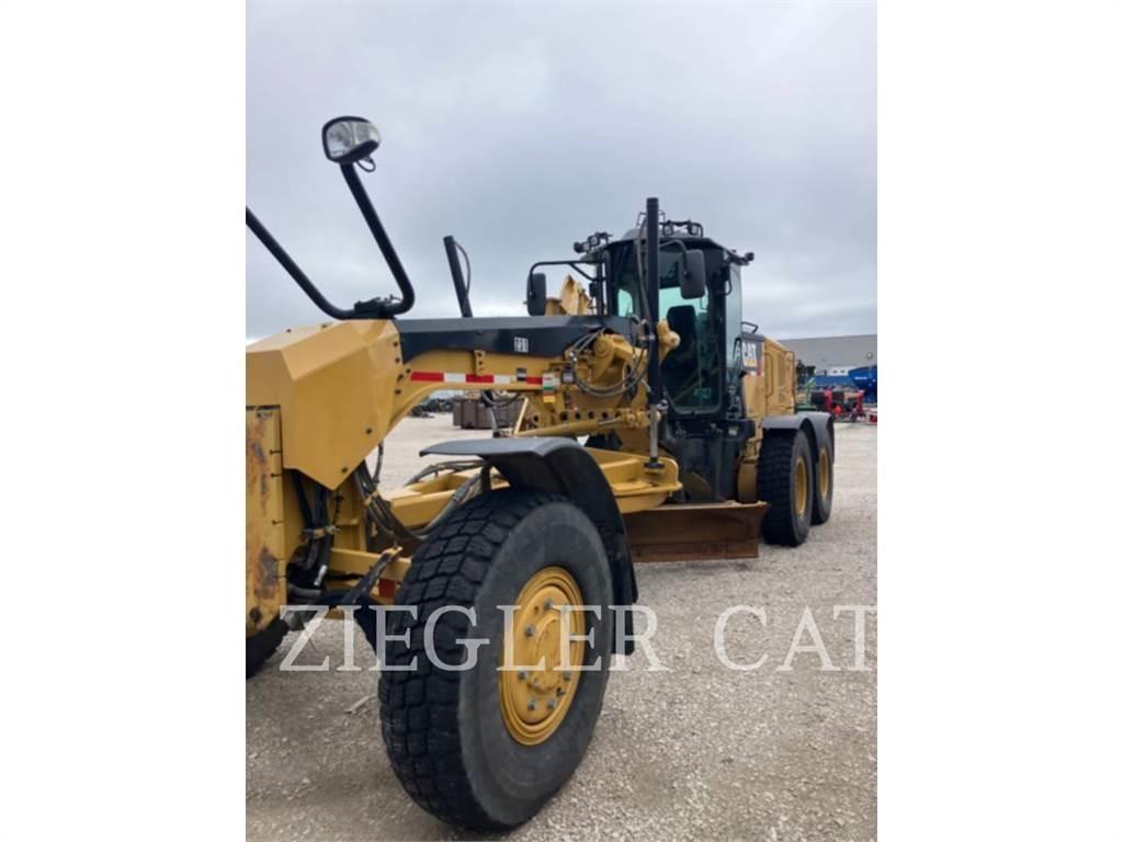 CAT 12M2AWD Väghyvlar