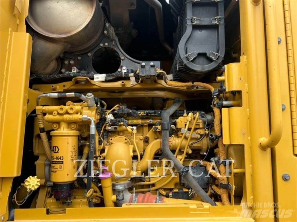 CAT 12M2AWD Väghyvlar
