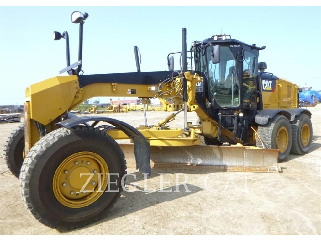 CAT 12M2AWD Väghyvlar
