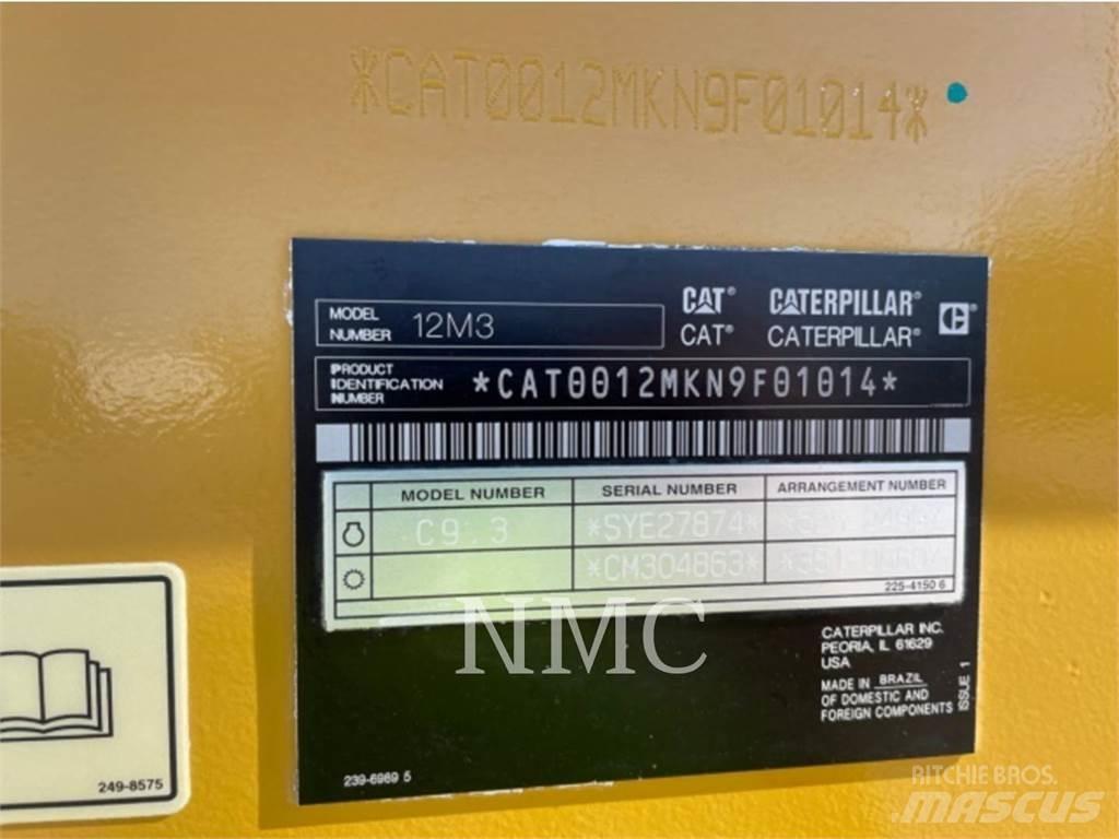 CAT 12M3 Väghyvlar