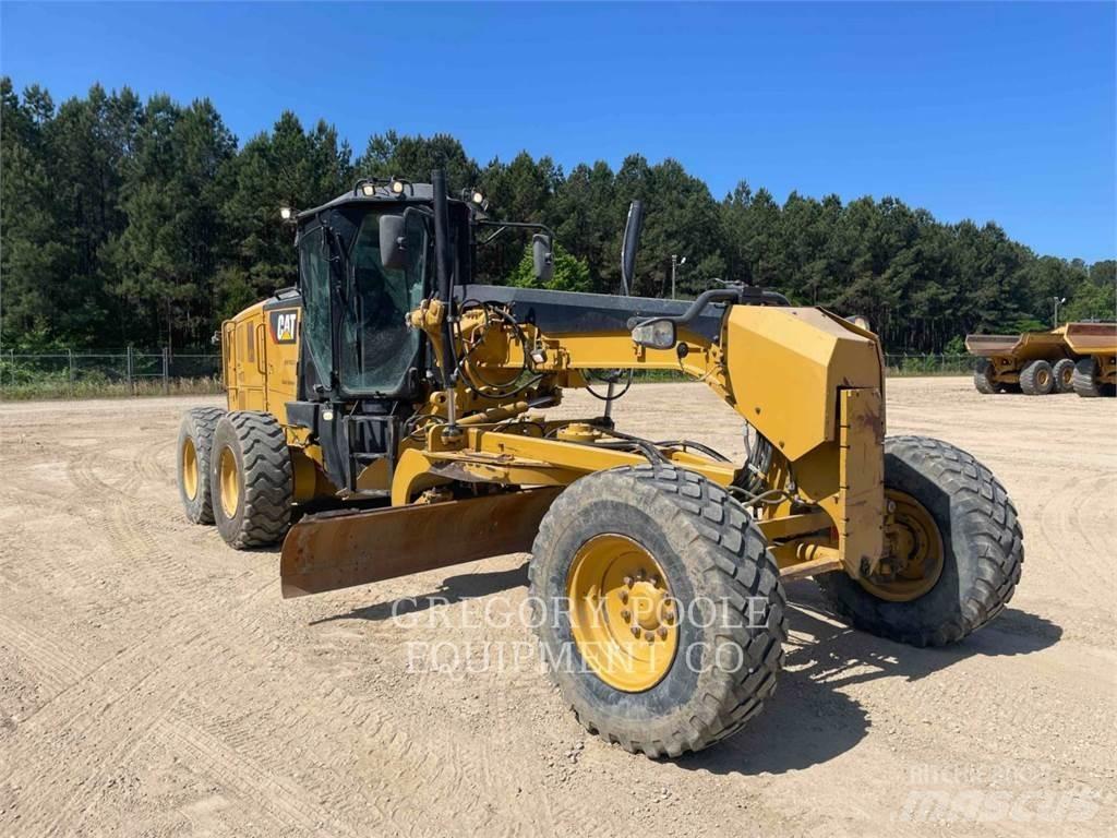 CAT 12M3 Väghyvlar