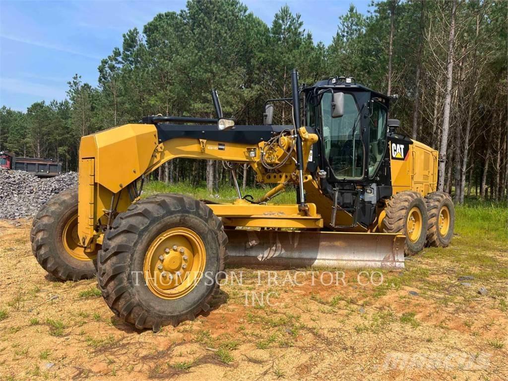 CAT 12M3 Väghyvlar