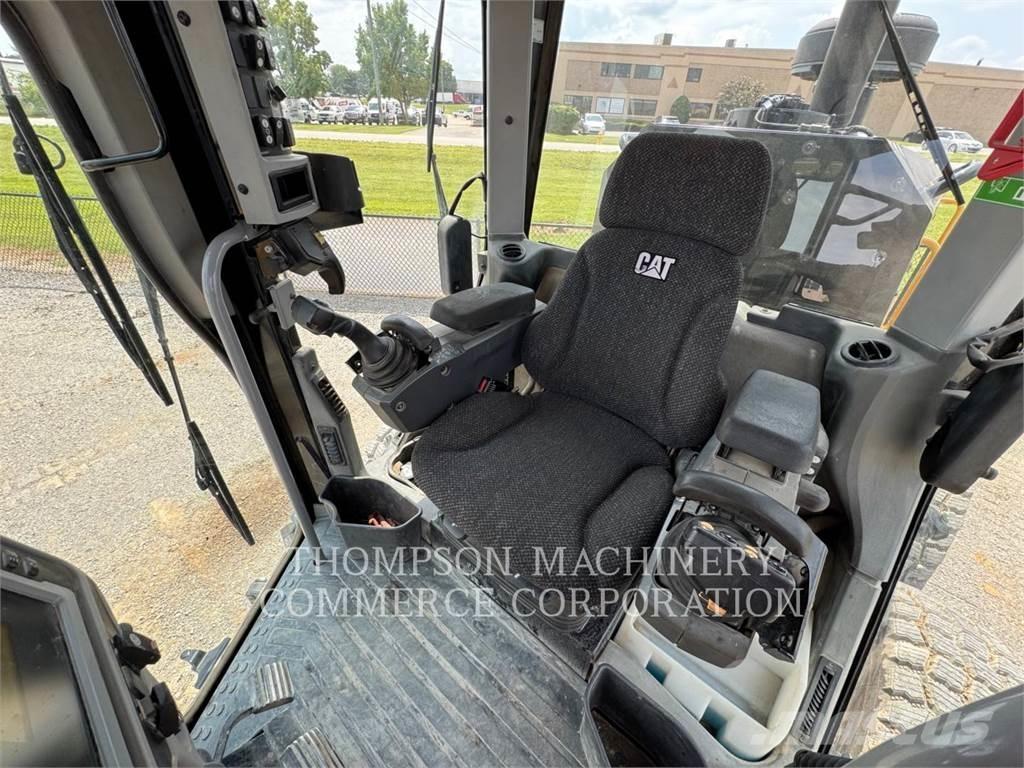 CAT 12M3 Väghyvlar