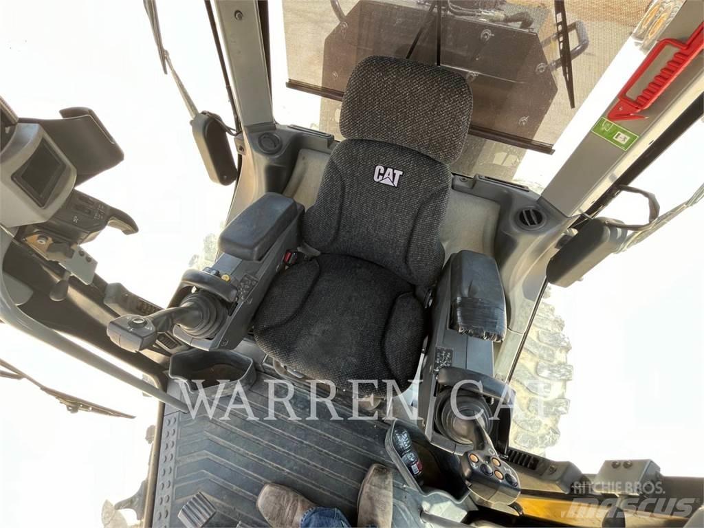CAT 12M3 AWD Väghyvlar