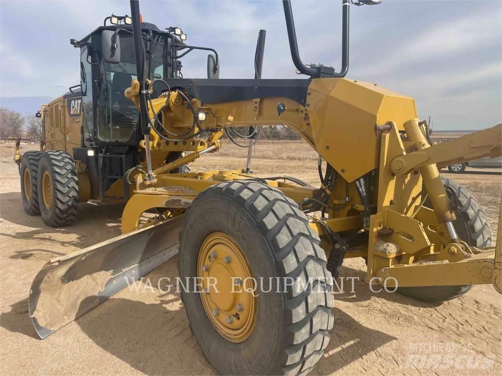 CAT 12M3 AWD Väghyvlar