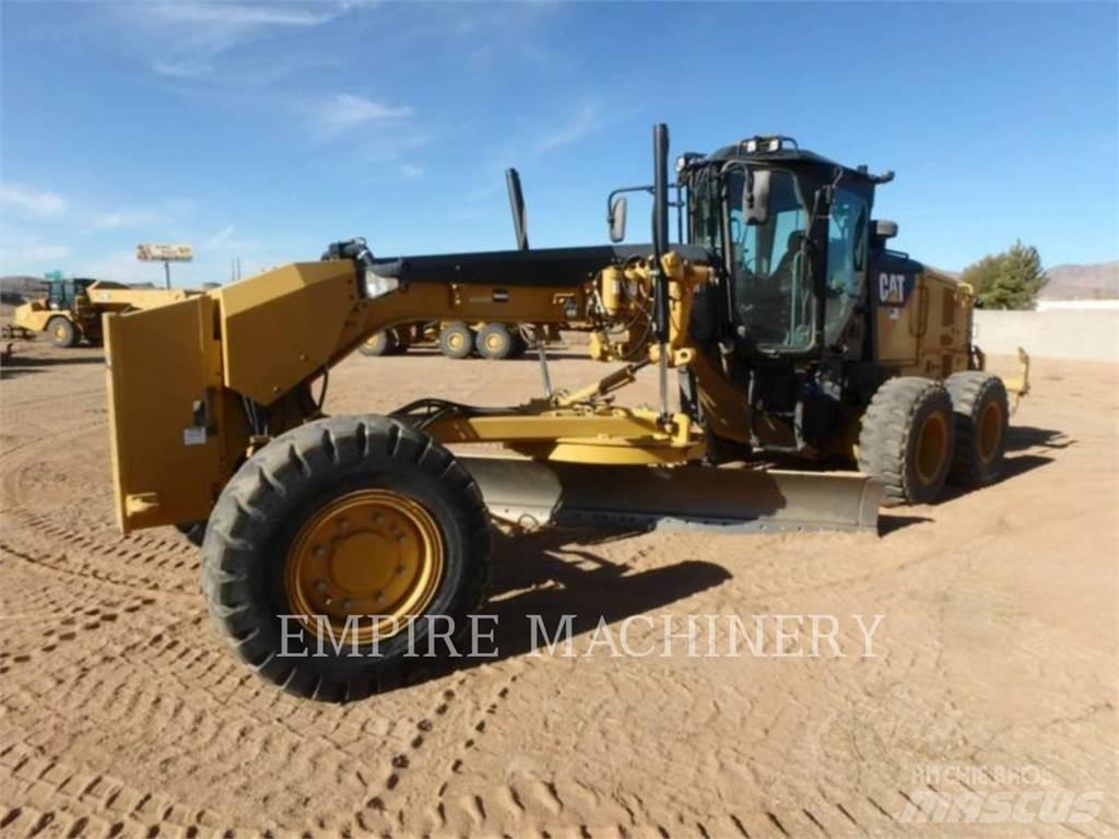 CAT 12M3 AWD Väghyvlar