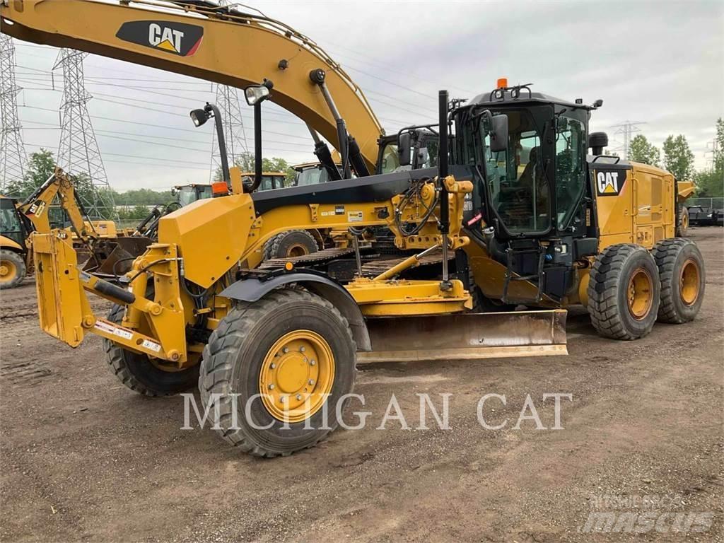 CAT 12M3 AWD Väghyvlar