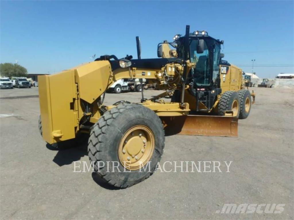 CAT 12M3 AWD Väghyvlar