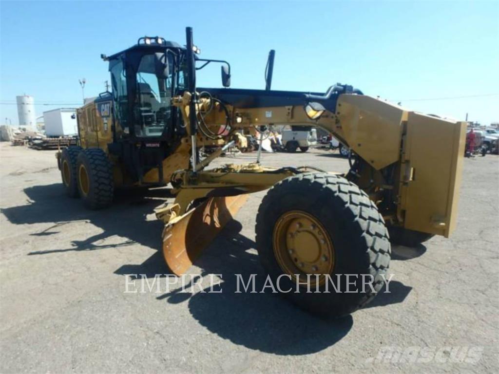 CAT 12M3 AWD Väghyvlar