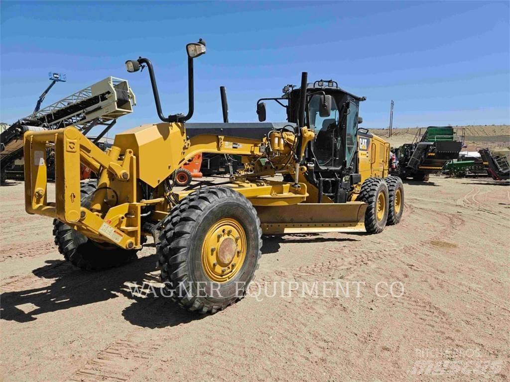 CAT 12M3 AWD Väghyvlar