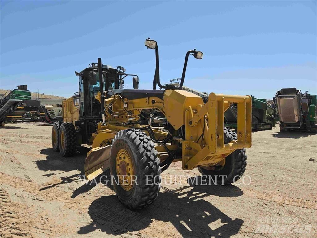 CAT 12M3 AWD Väghyvlar
