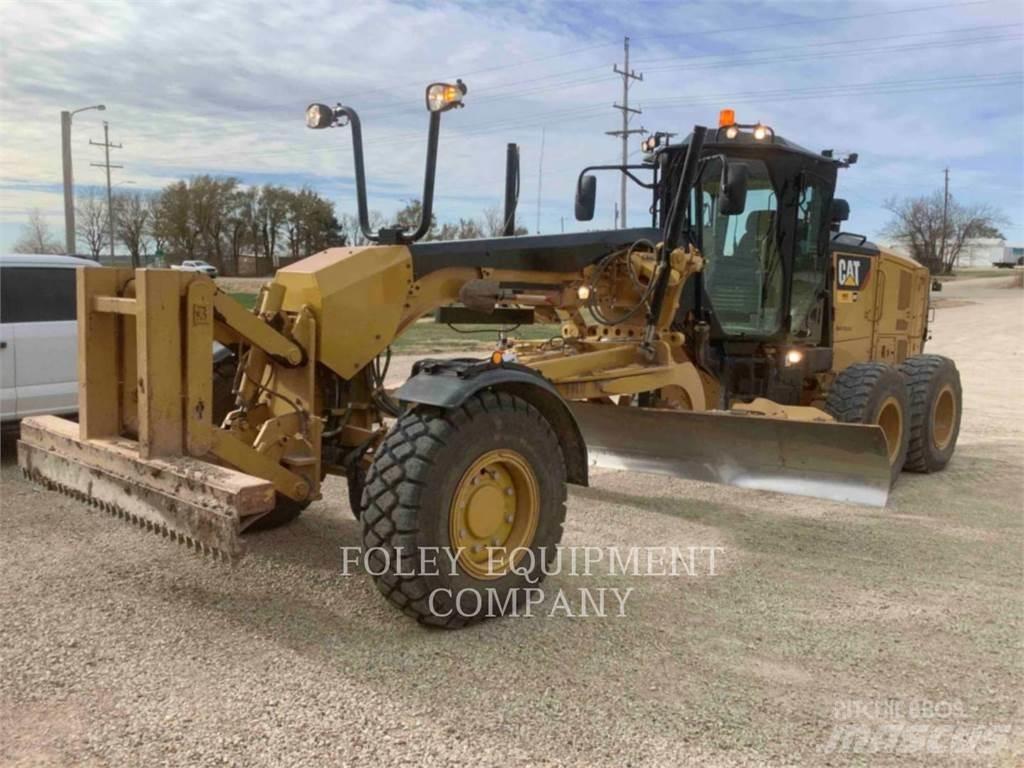 CAT 12M3AW Väghyvlar