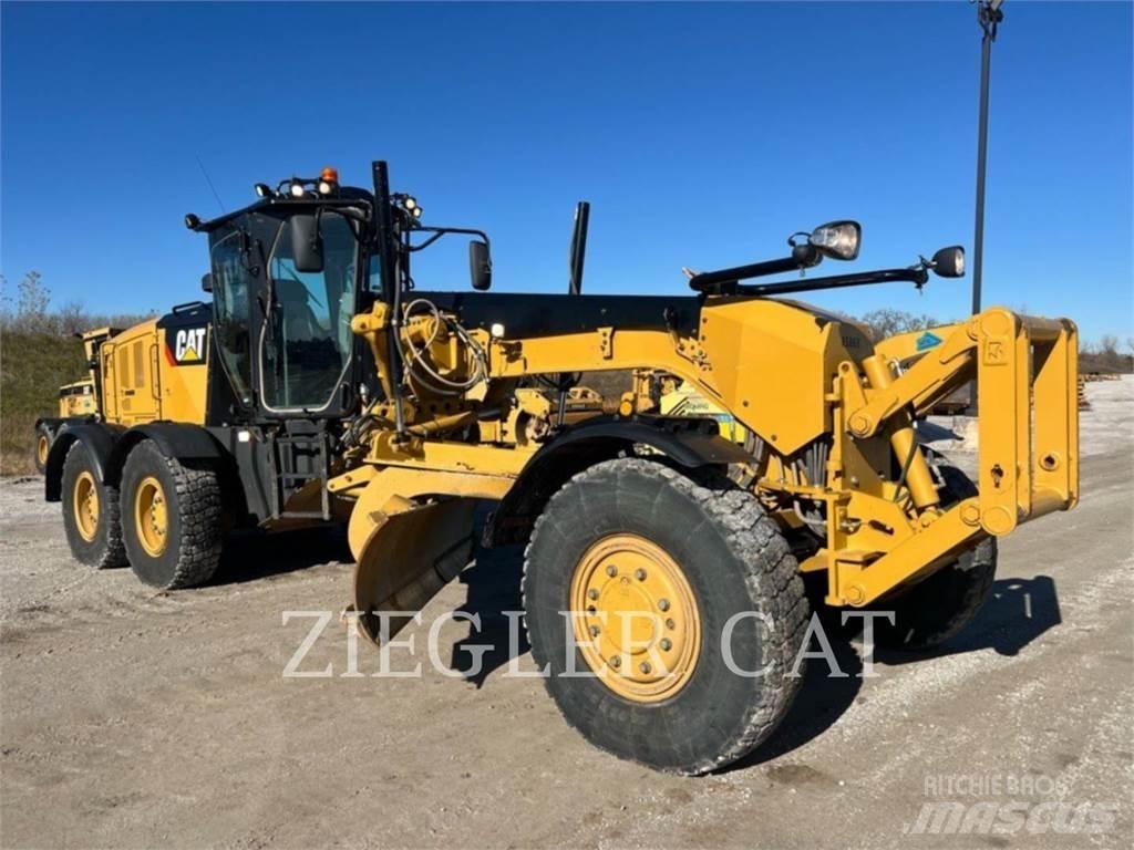 CAT 12M3AWD Väghyvlar