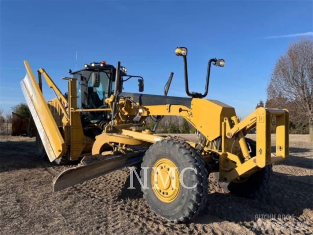 CAT 12M3AWD Väghyvlar