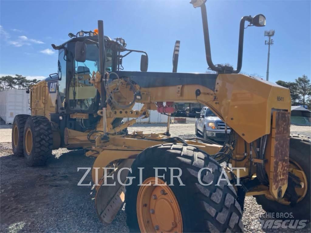 CAT 12M3AWD Väghyvlar