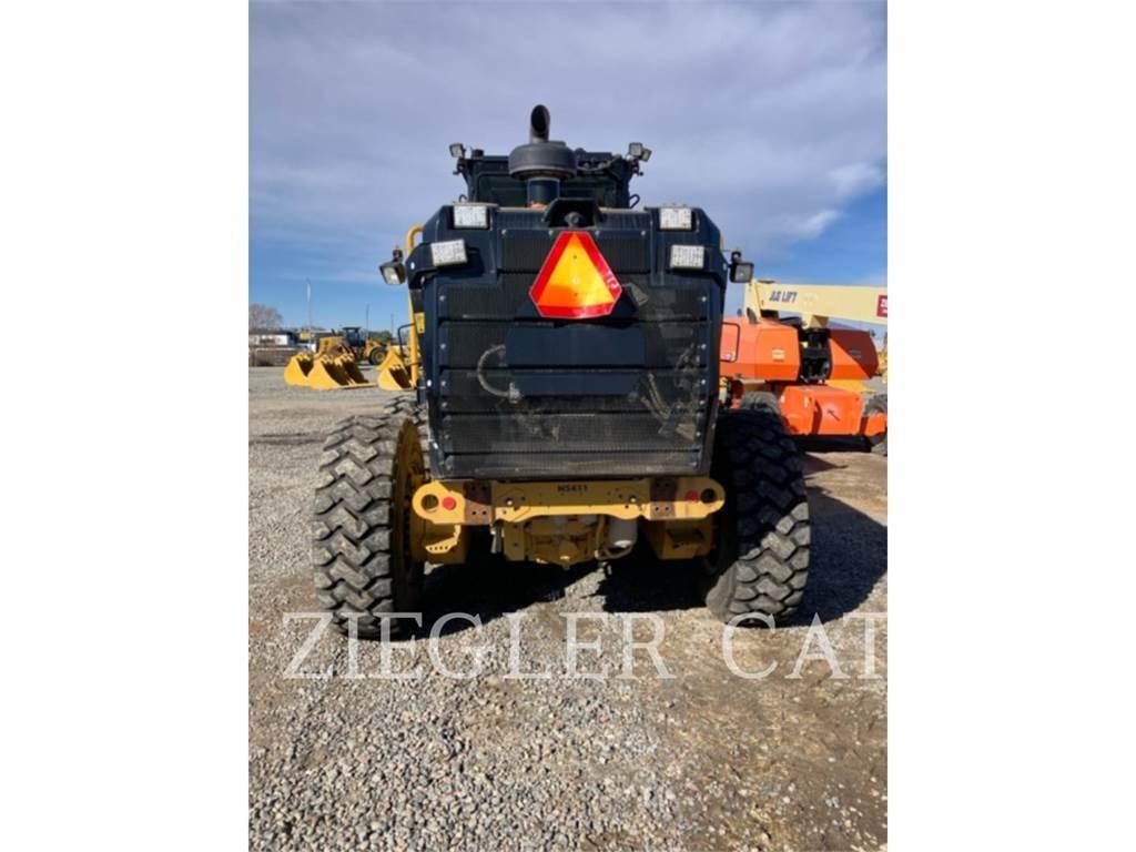 CAT 12M3AWD Väghyvlar