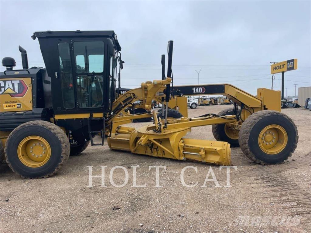CAT 140 Väghyvlar