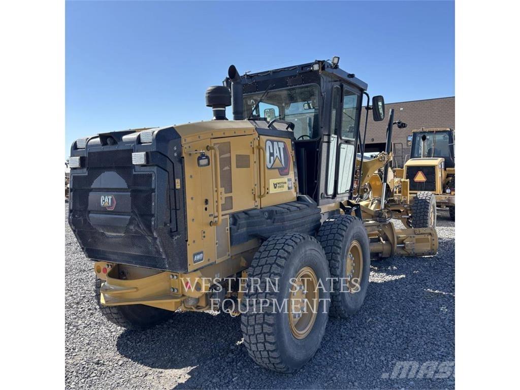 CAT 140 Väghyvlar