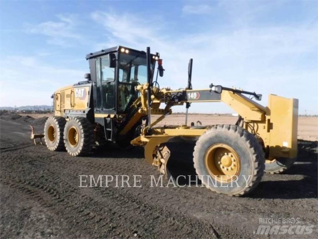 CAT 140-13 Väghyvlar
