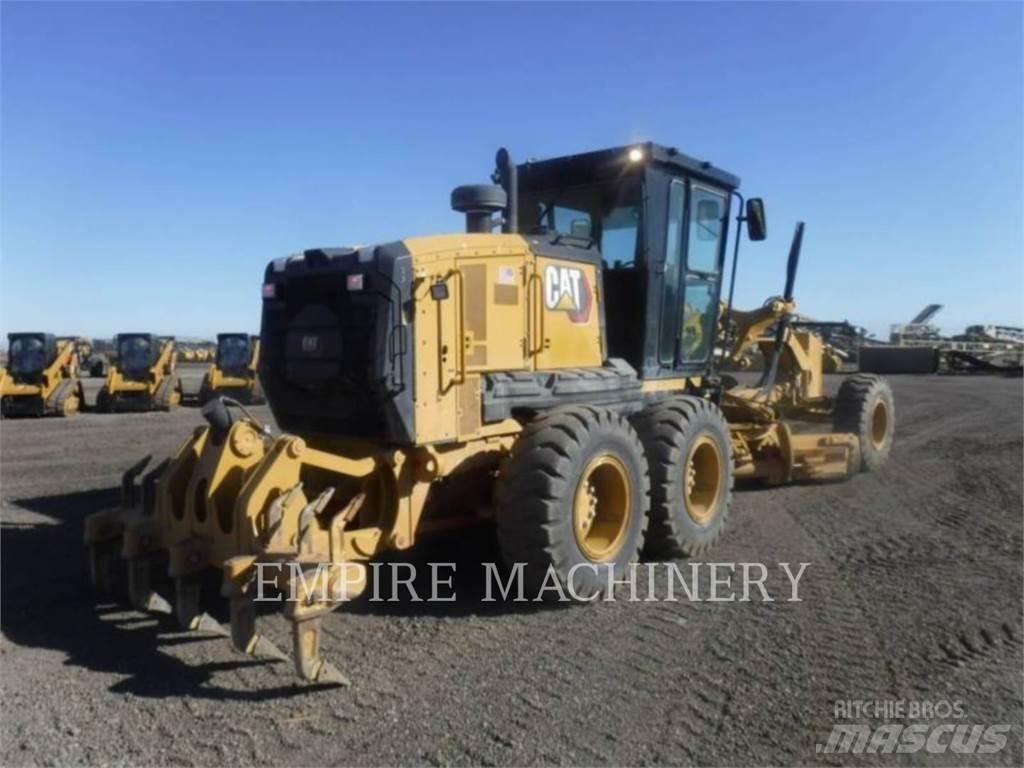 CAT 140-13 Väghyvlar