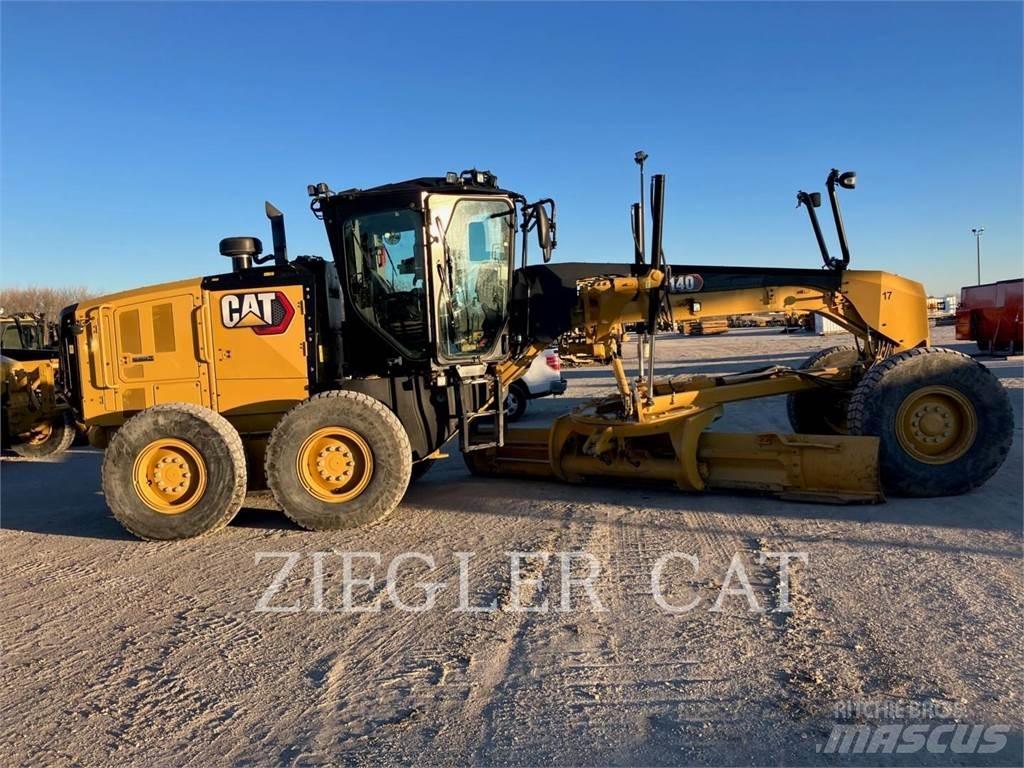 CAT 140-15 Väghyvlar