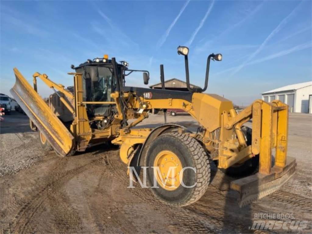 CAT 140-15AWD Väghyvlar
