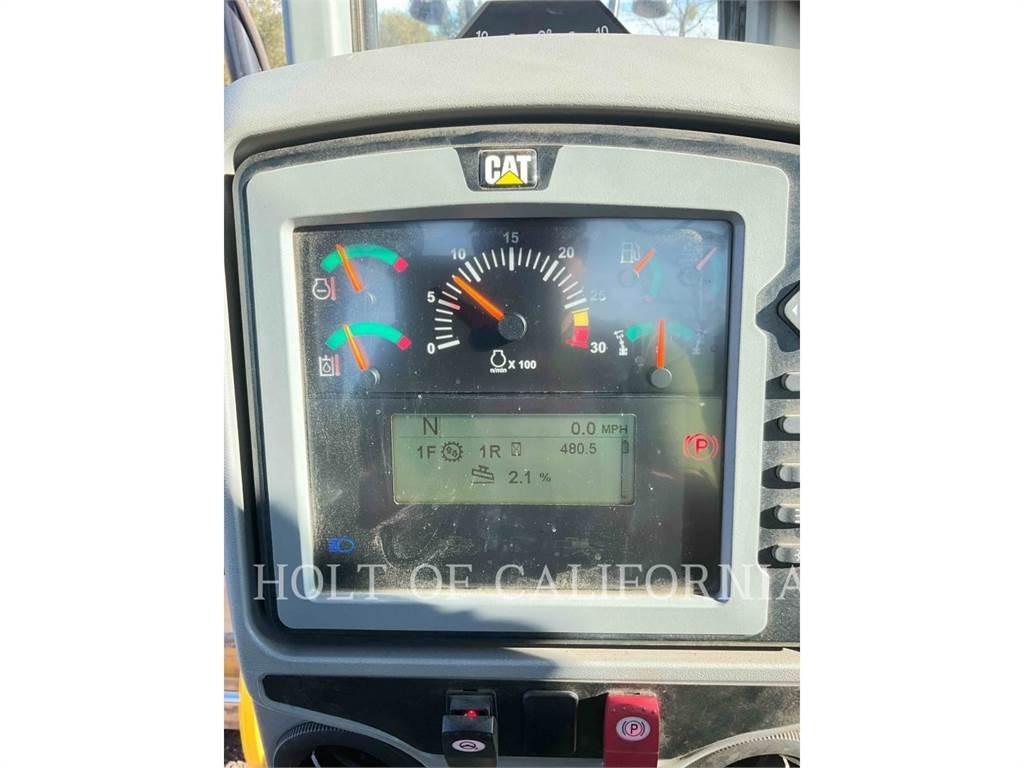 CAT 140 AWD Väghyvlar