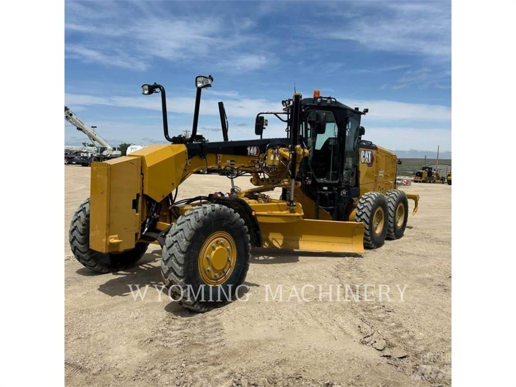 CAT 140 AWD Väghyvlar