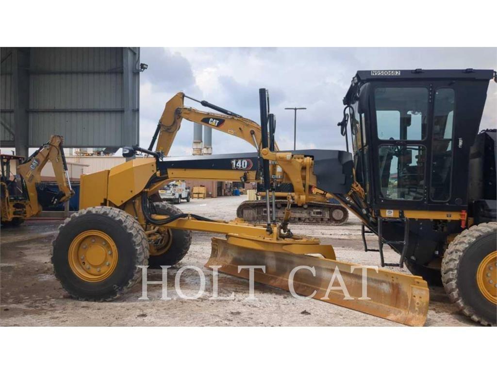 CAT 140 AWD Väghyvlar