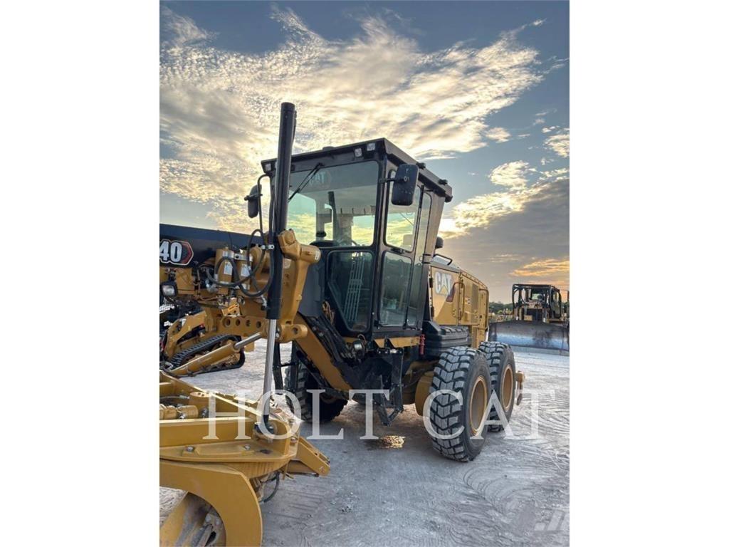 CAT 140 AWD Väghyvlar