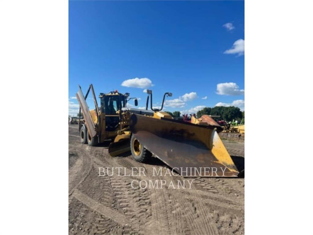 CAT 140 M2 Väghyvlar