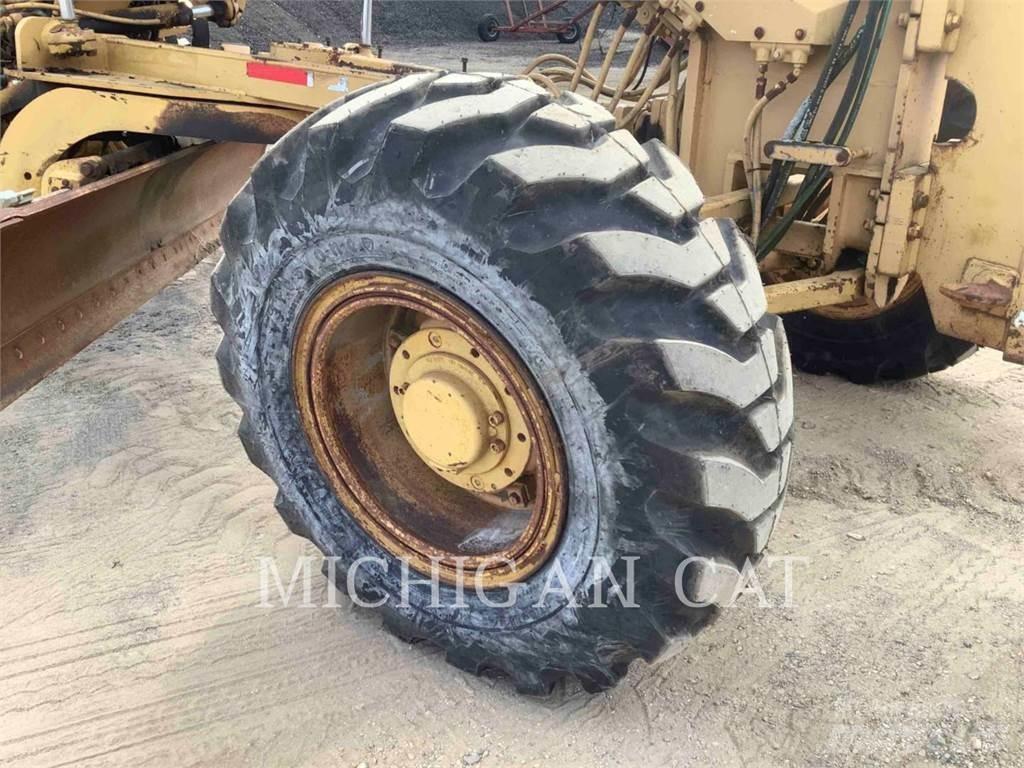 CAT 140G Väghyvlar