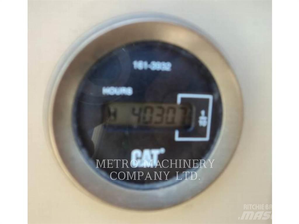 CAT 140K Väghyvlar