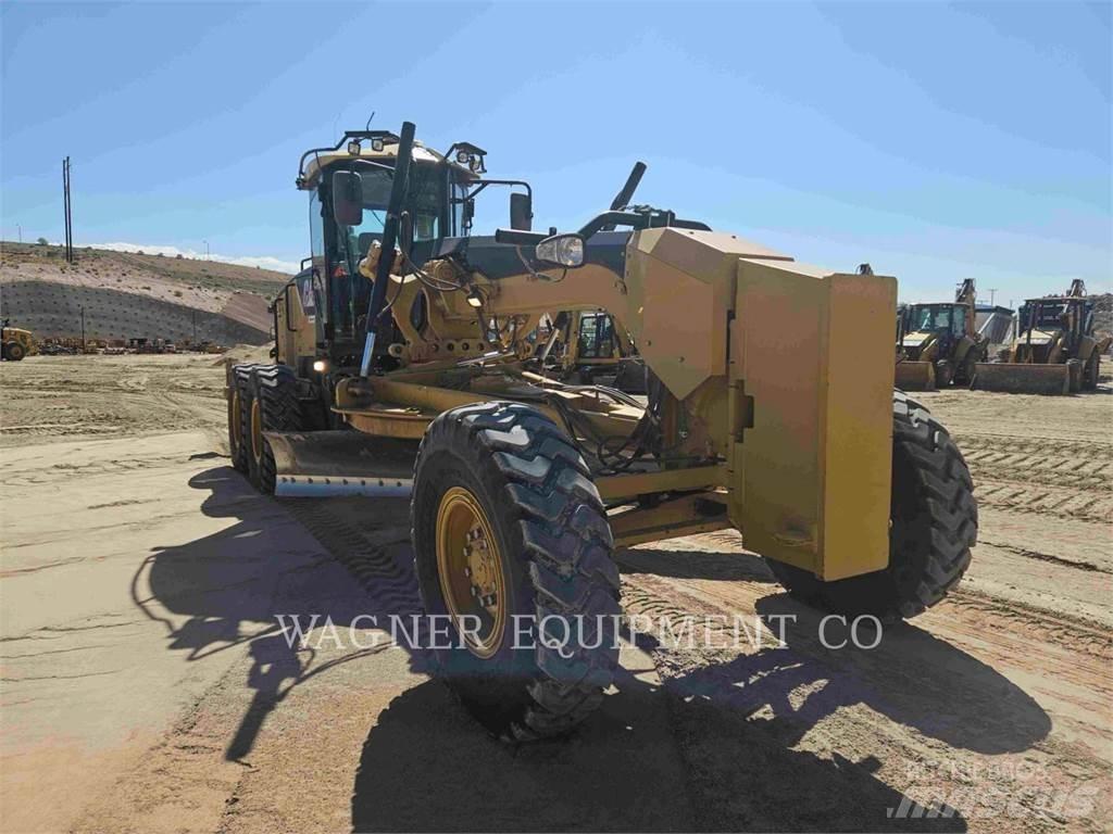 CAT 140M Väghyvlar