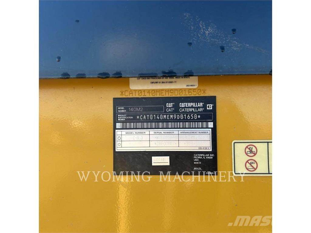 CAT 140M 2 Väghyvlar
