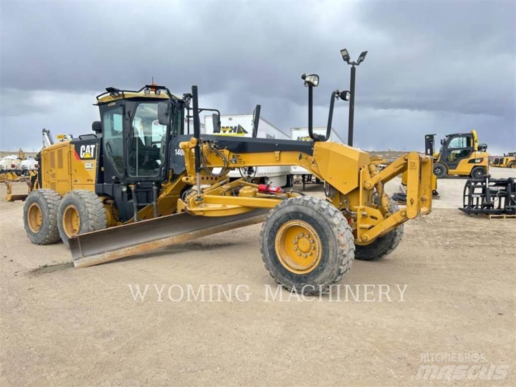 CAT 140M 2 Väghyvlar