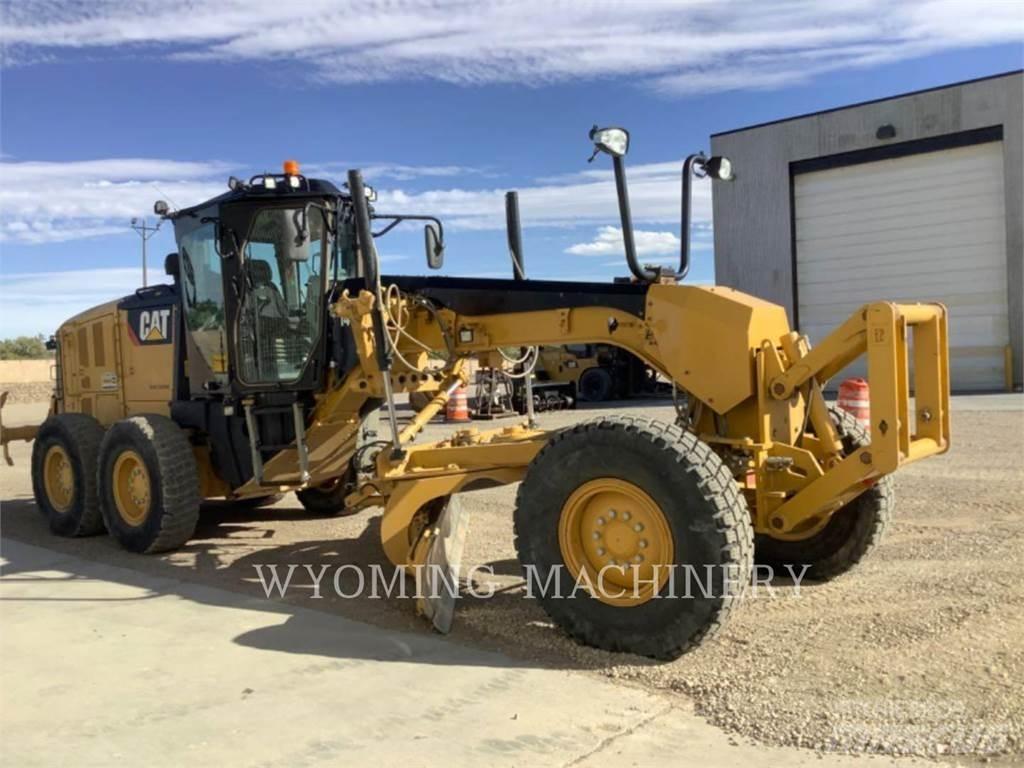 CAT 140M 3 Väghyvlar