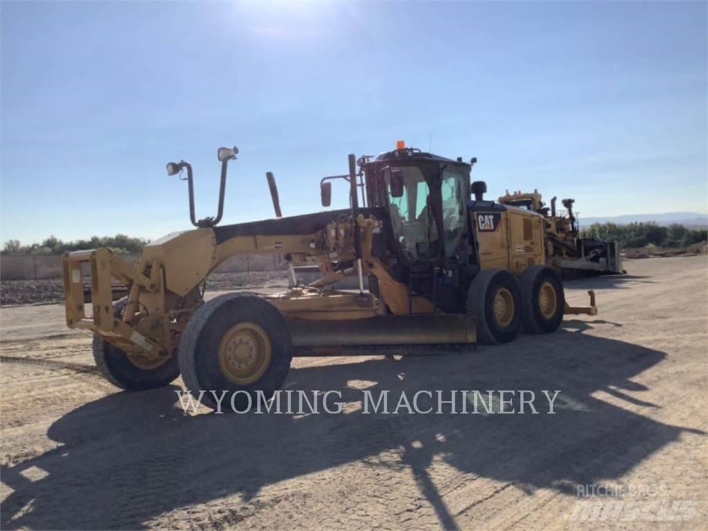 CAT 140M 3 Väghyvlar