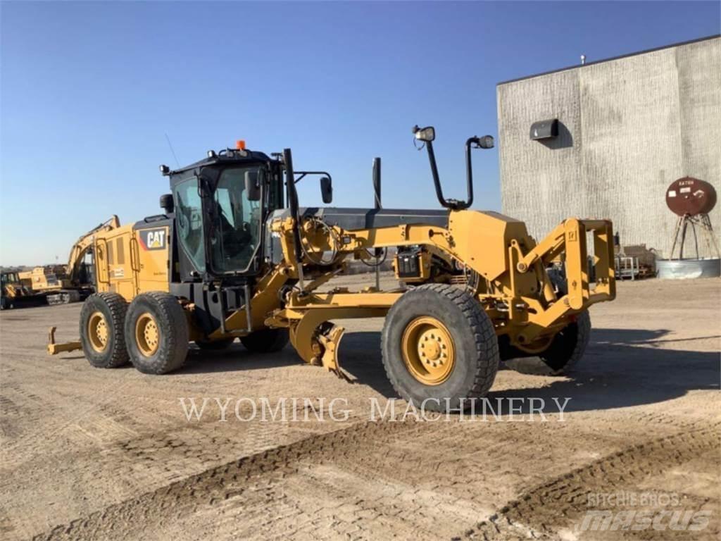 CAT 140M 3 Väghyvlar