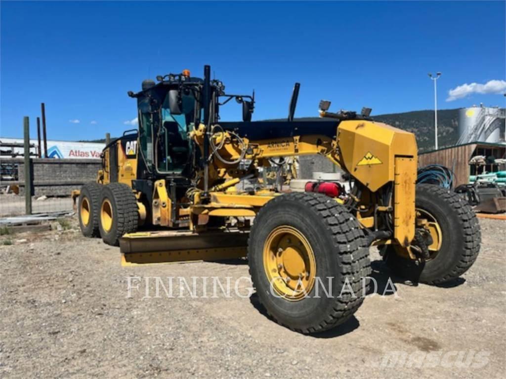 CAT 140M AWD Väghyvlar