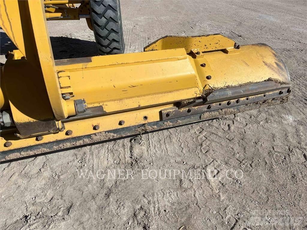 CAT 140M VHP+ Väghyvlar