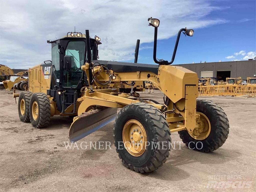 CAT 140M2 Väghyvlar