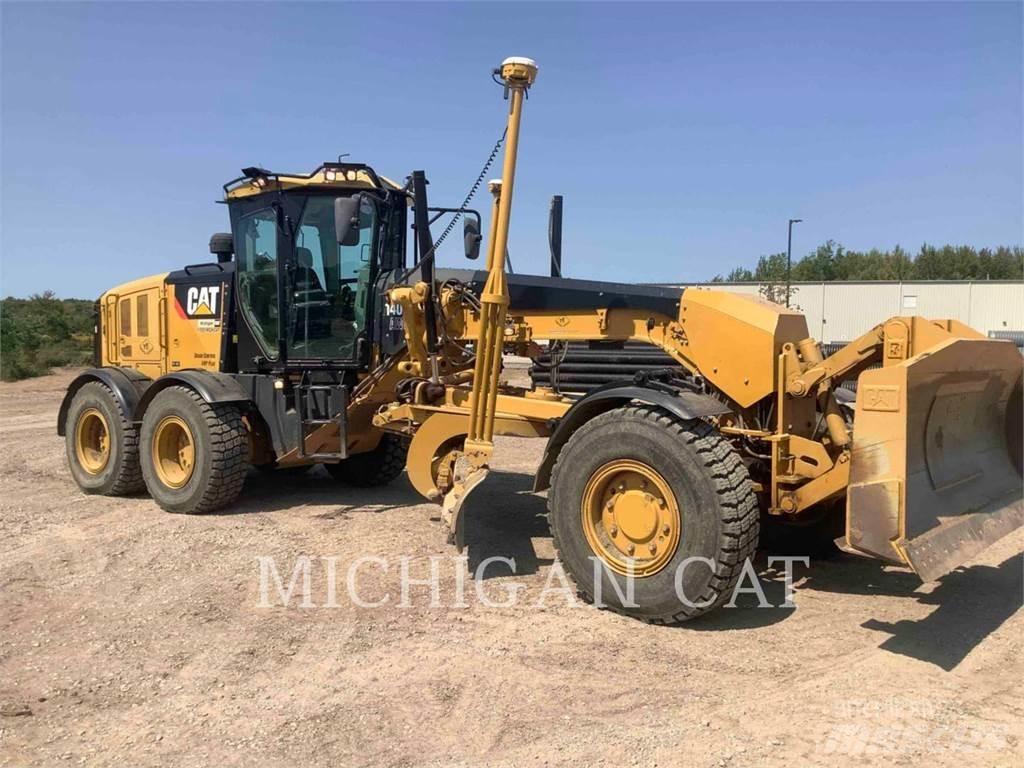 CAT 140M2 AWD Väghyvlar