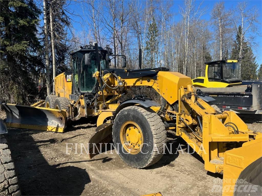 CAT 140M2 AWD Väghyvlar